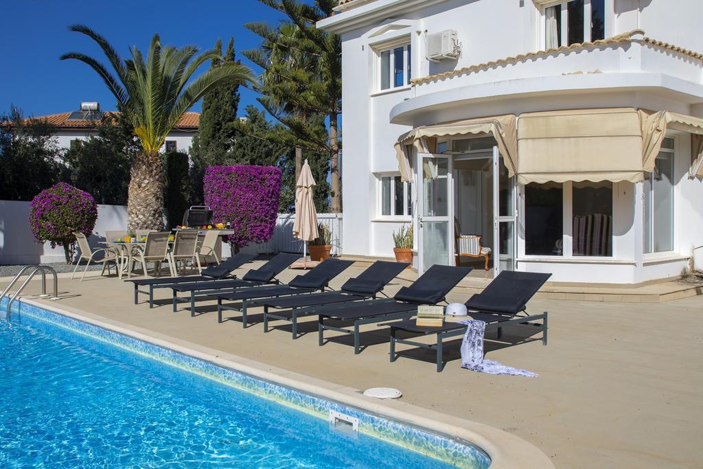 Villa Georgia Pernera Extérieur photo