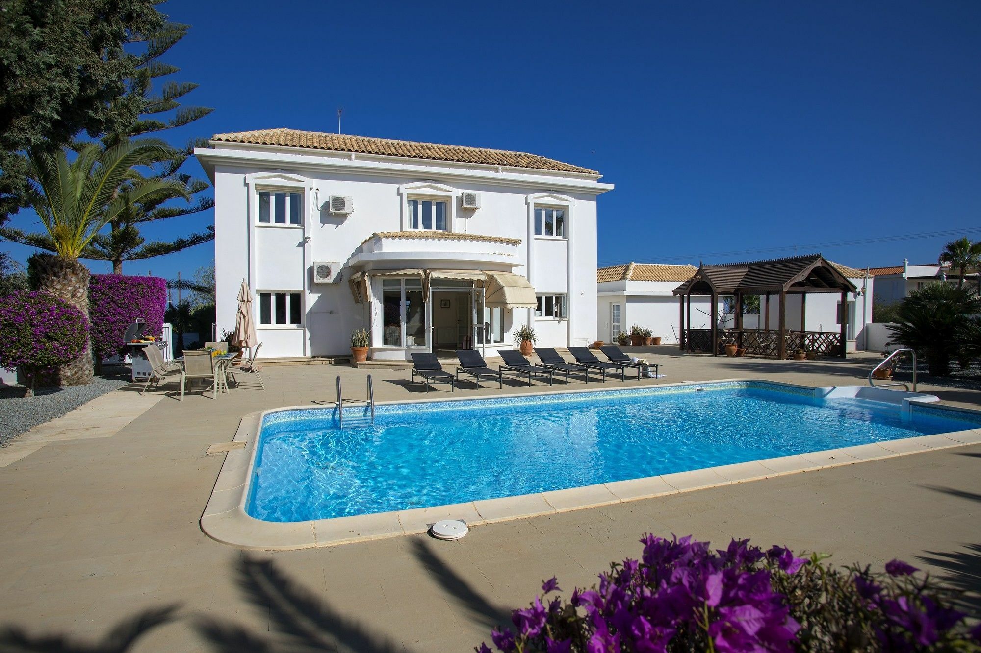 Villa Georgia Pernera Extérieur photo