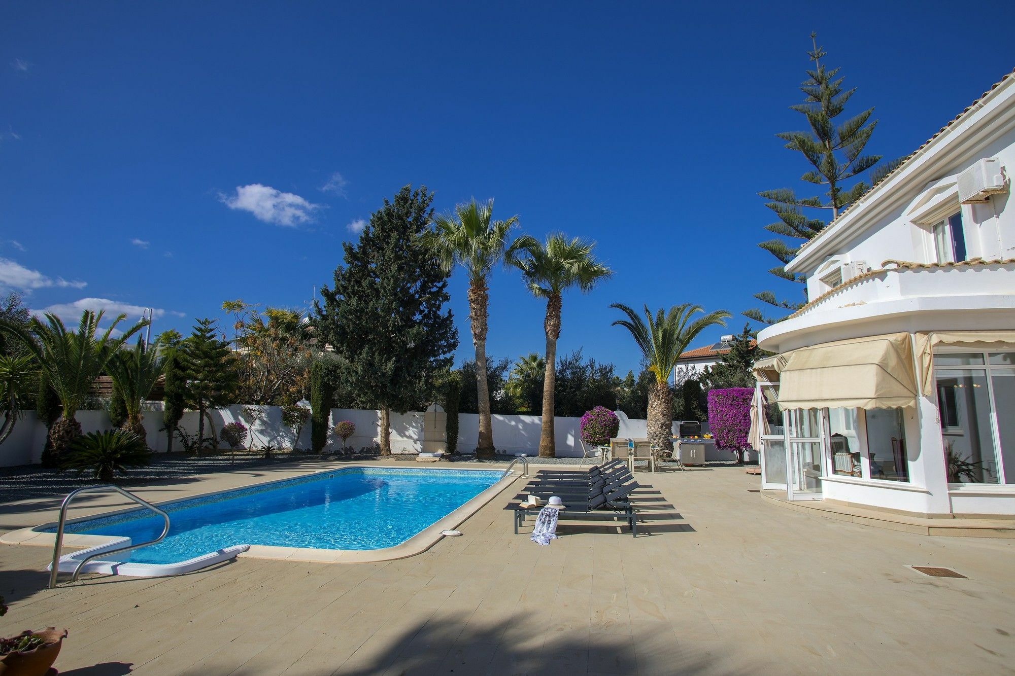 Villa Georgia Pernera Extérieur photo
